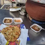Mye-Homestay Near Golden Temple